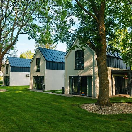 Domki Villa Hoff Resort Тшенсач Экстерьер фото