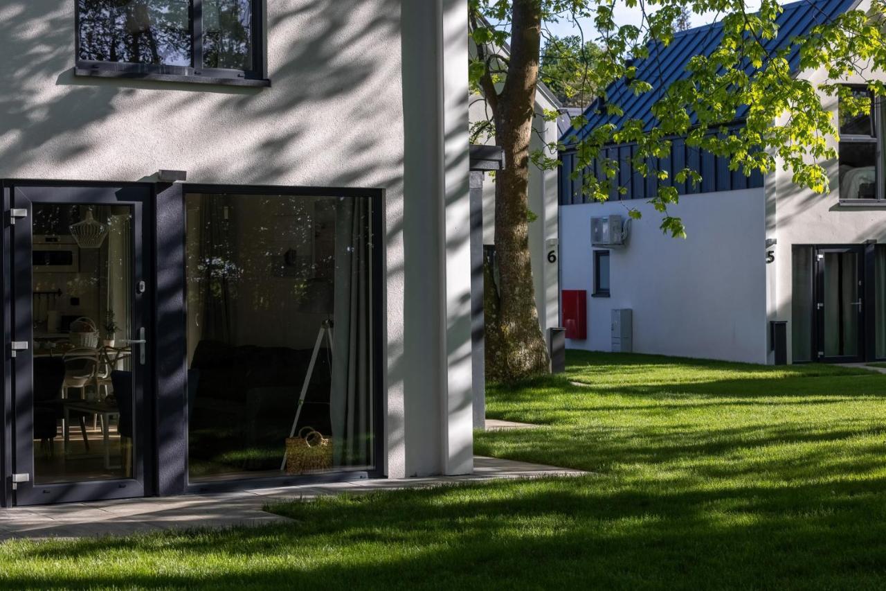 Domki Villa Hoff Resort Тшенсач Экстерьер фото