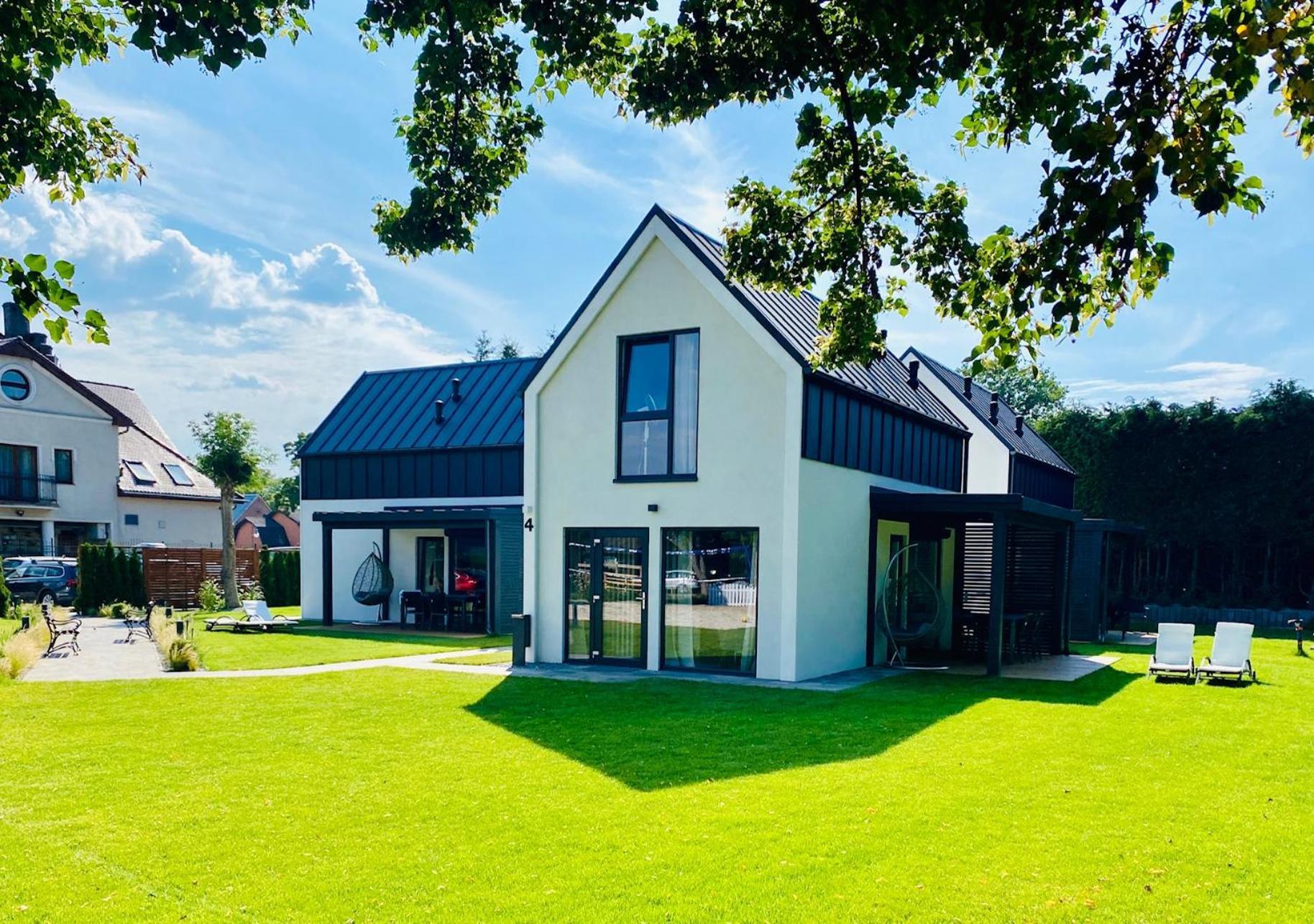 Domki Villa Hoff Resort Тшенсач Экстерьер фото